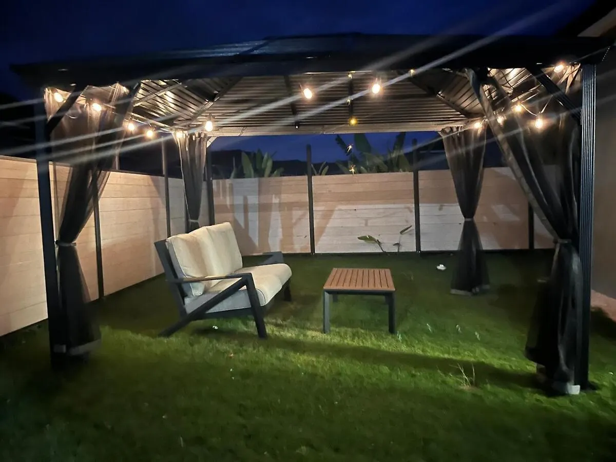 Charming Retreat Beach Access Saint Annʼs Bay 別荘