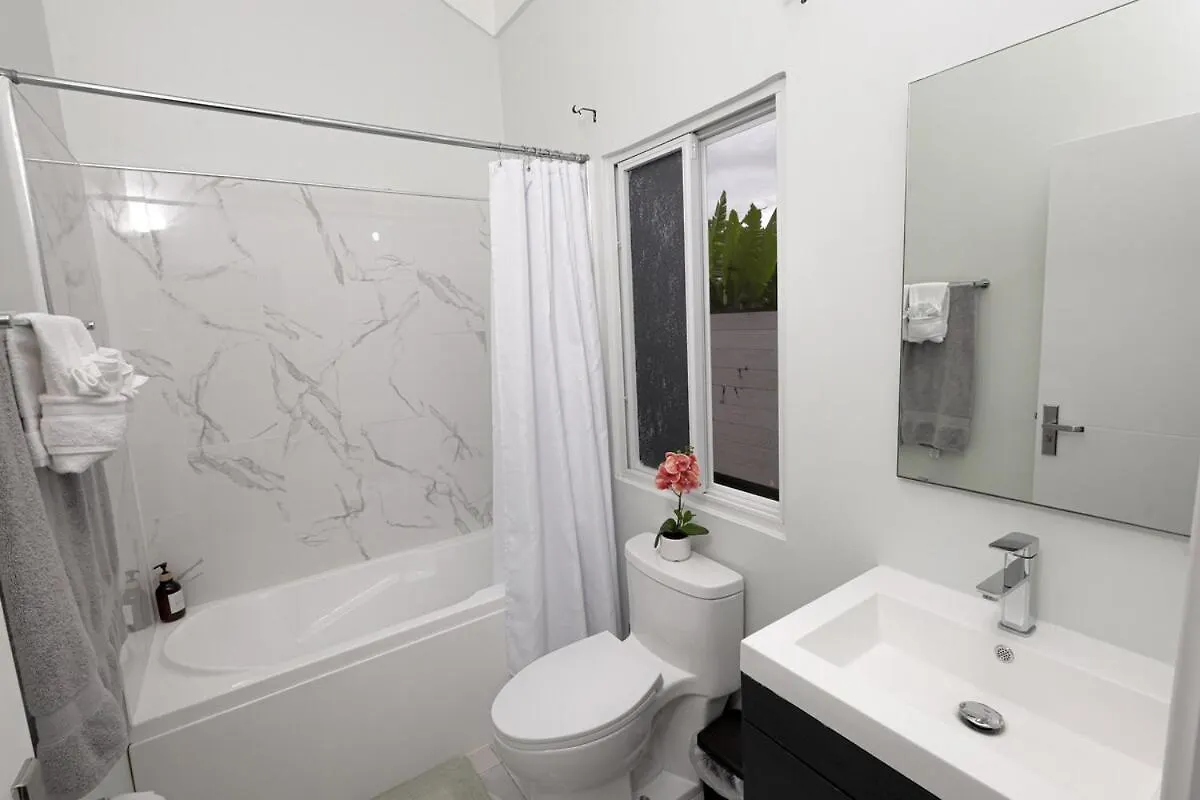 Charming Retreat Beach Access Saint Annʼs Bay ジャマイカ