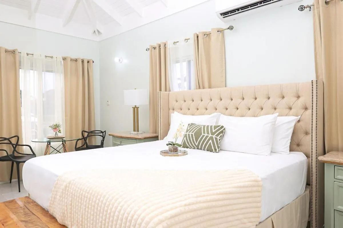 Charming Retreat Beach Access Saint Annʼs Bay Hébergement de vacances